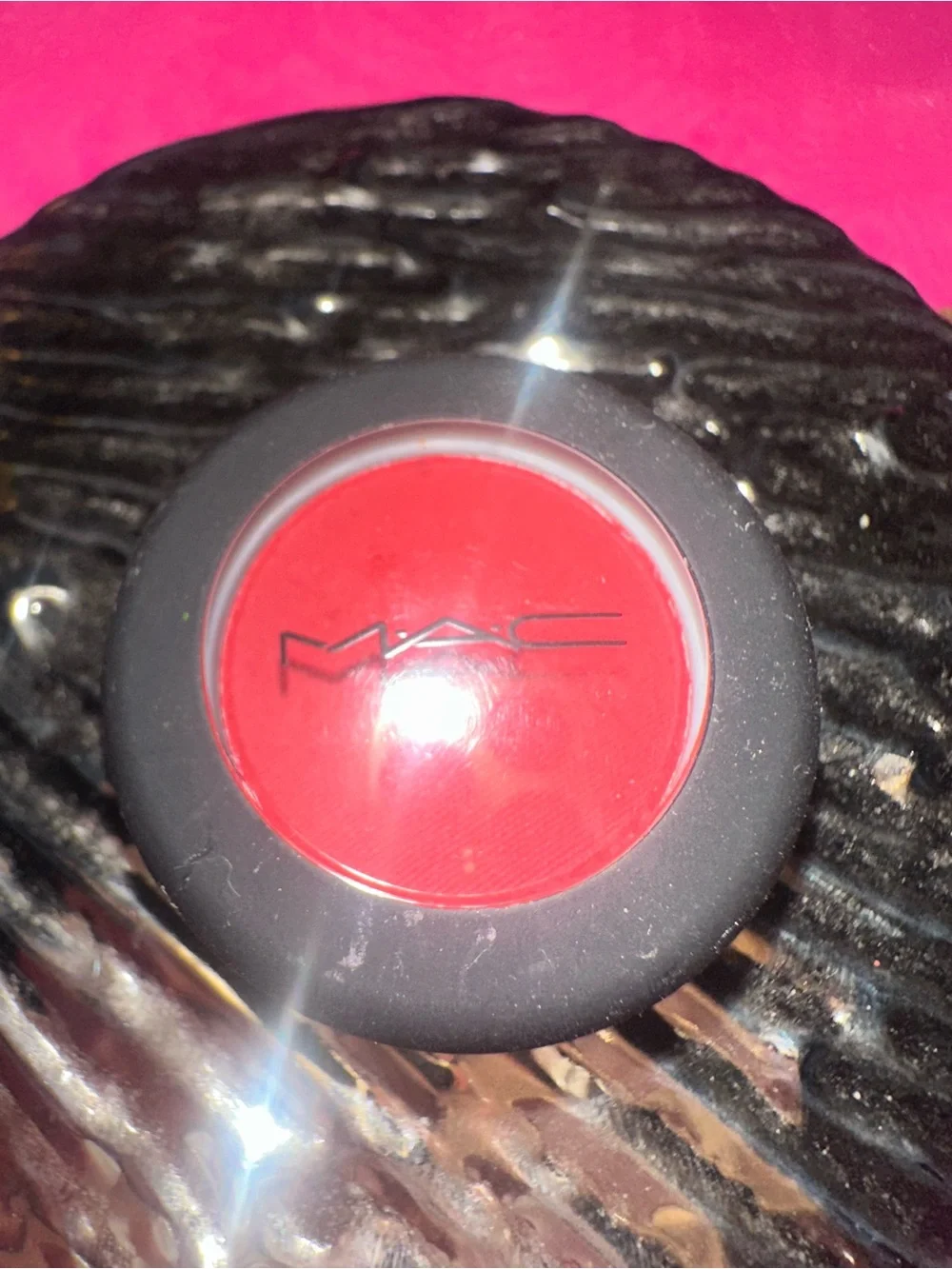 MAC Werk, Werk, Werk Powder Kiss Eyeshadow — Brand New